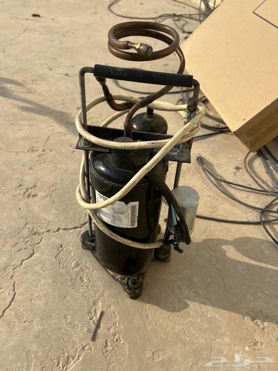 للبيع كمبريسور مكيف طن ونص 18وحده فريون 22 واكسسوارات مضخة64434986233730110