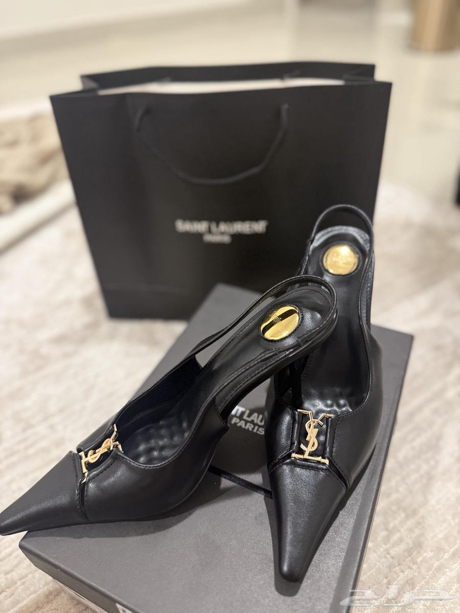 Saluran heels first class64441787171073111