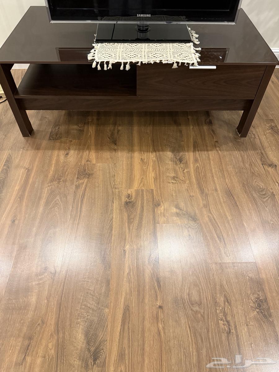 طاولات للبيع64440656548097111