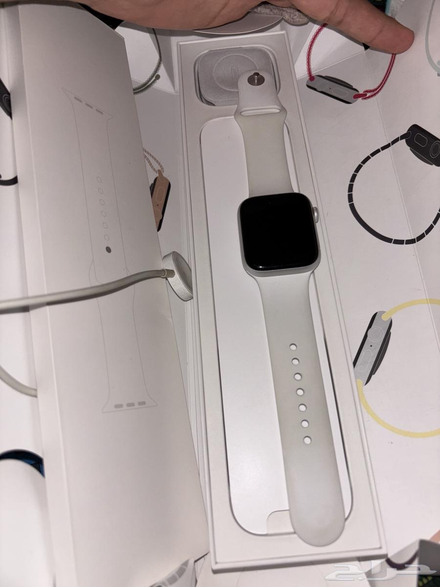 ساعة ابل الجيل 4 مقاس 4464435258434945110