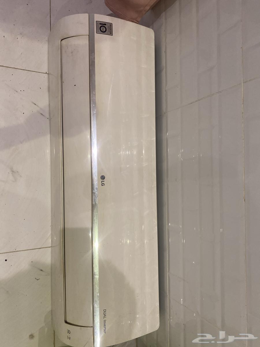 Split AC and refrigerator64437813720578110