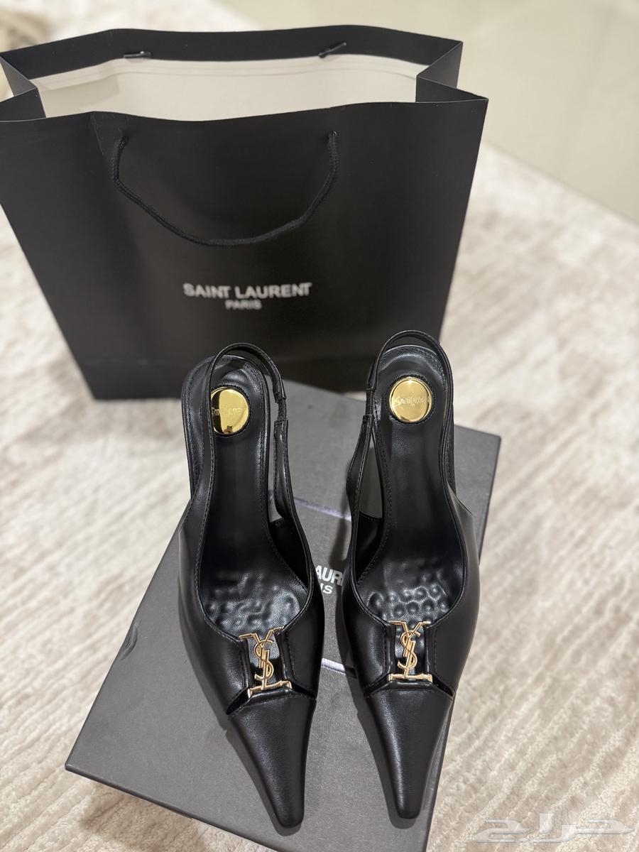 Saluran heels first class64441787171073110