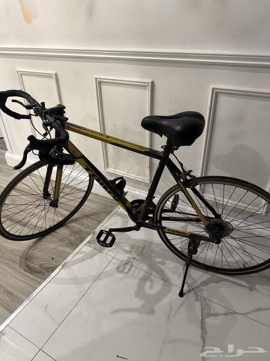 دراجه رياضيه خفيفه الوزن تم البيع64435463471107113