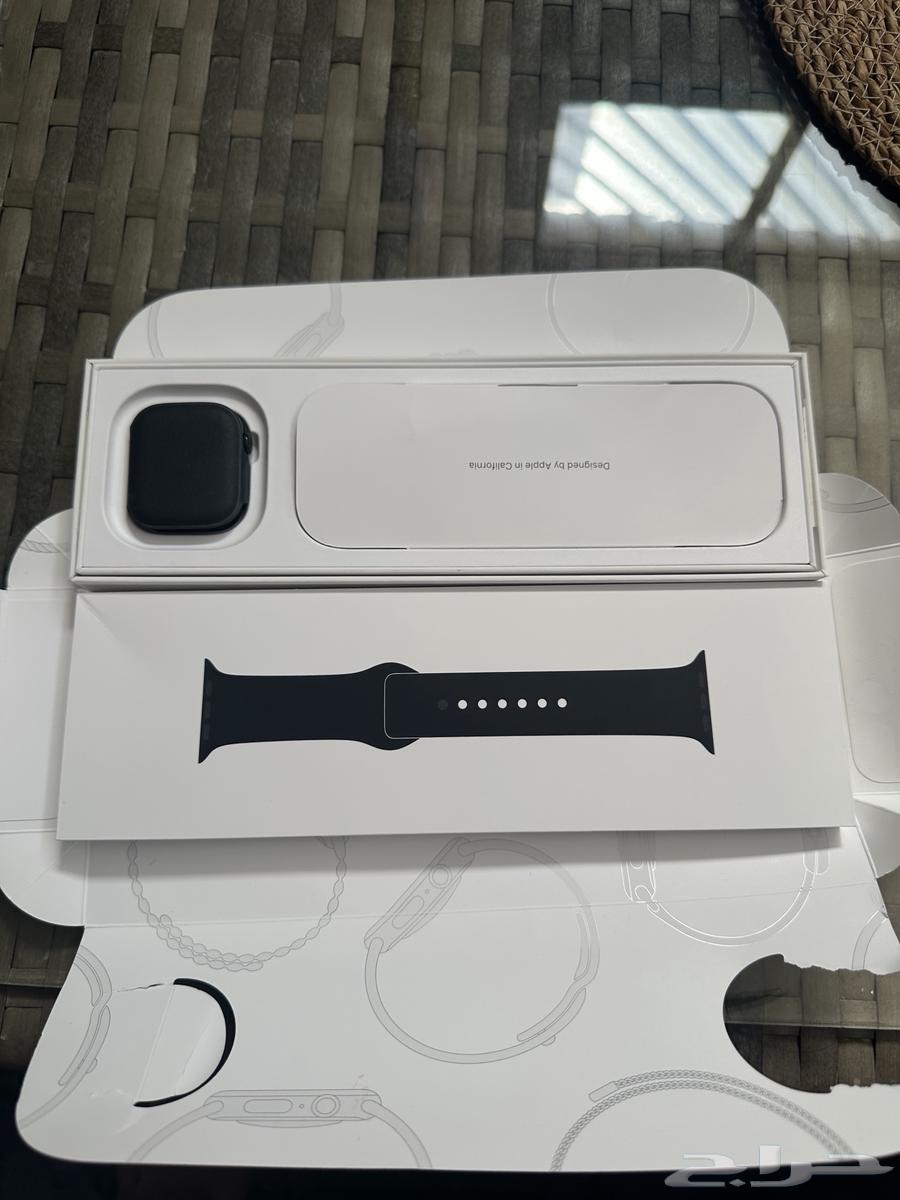 ساعه ابل واتش 10 42mm استعمال يومين64436964289283111