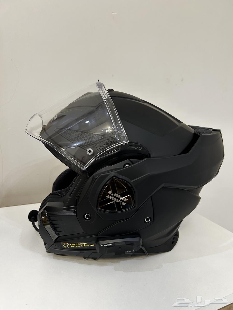 خوذة دباب64438820715778112