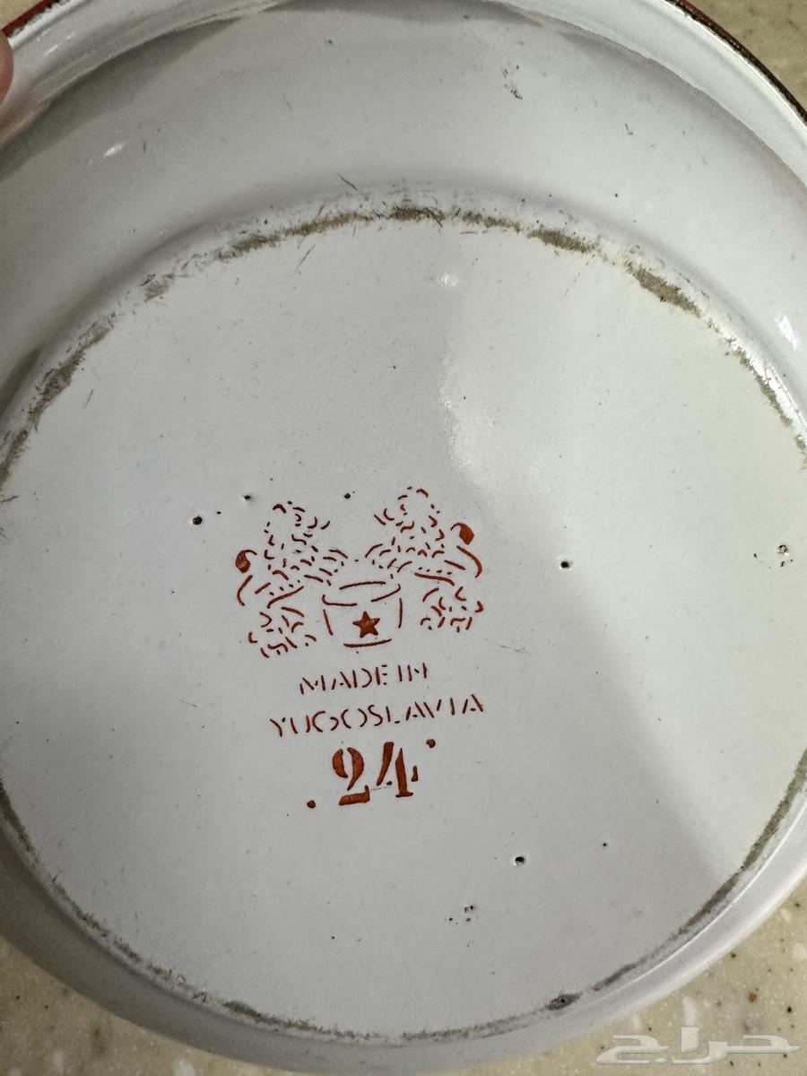 للبيع صحون قديمة من الثرات لها اكثر من 80سنة64438713064449111