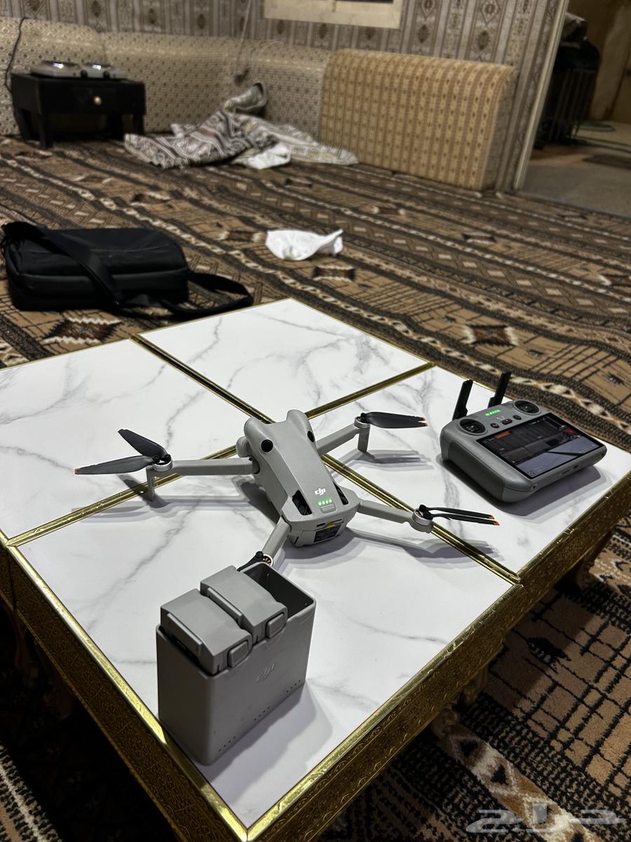 الدرون DJI Mini 4 Pro للبيع   نظيف   3 بطاريات64443722599299110