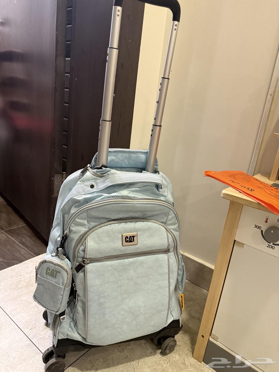CAT school bag used for 3 days64437139742081111