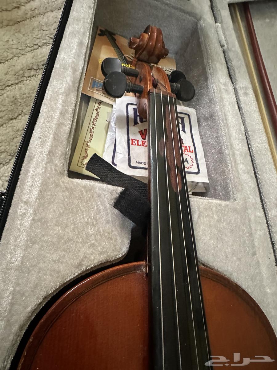 كمنجه لارك. قديمه للبيع64437733454979113