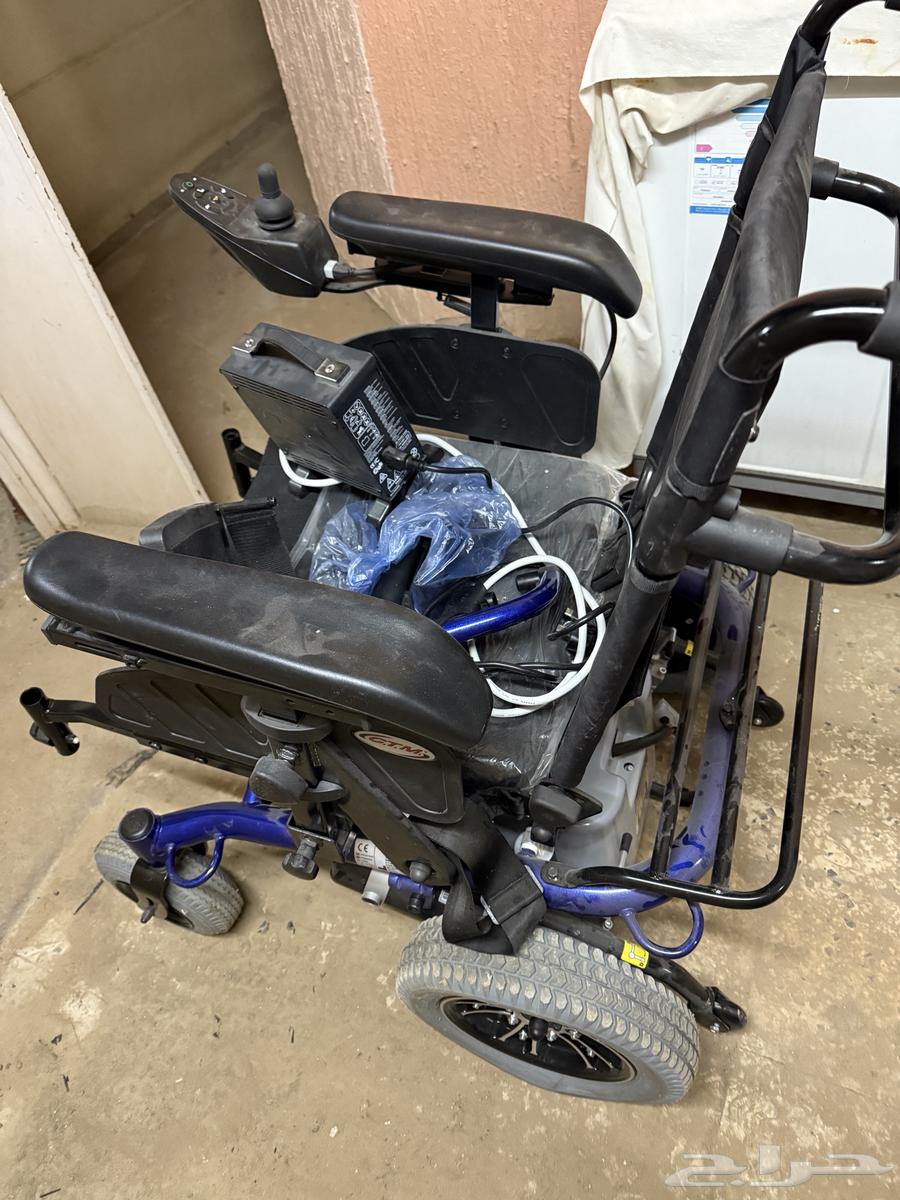 كرسي متحرك كهربائي لكبار السن والمعاقين64439527904003114