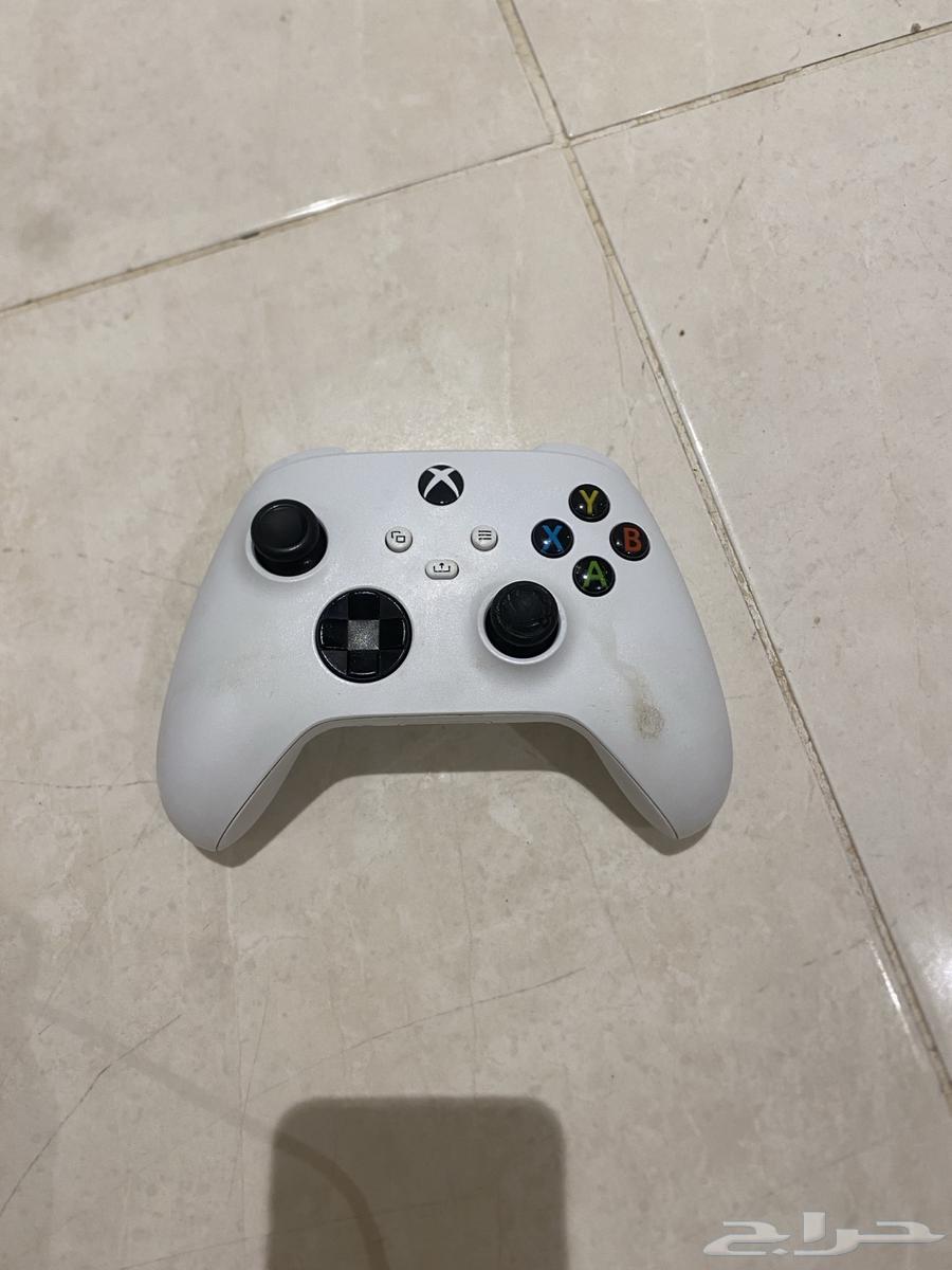 Xbox Series S with all its accessories and an account in Black Ops 664432318864002113