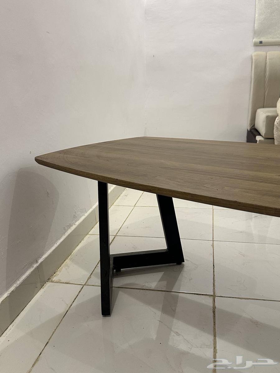 طاوله للبيع في الحرزات64439733161859114