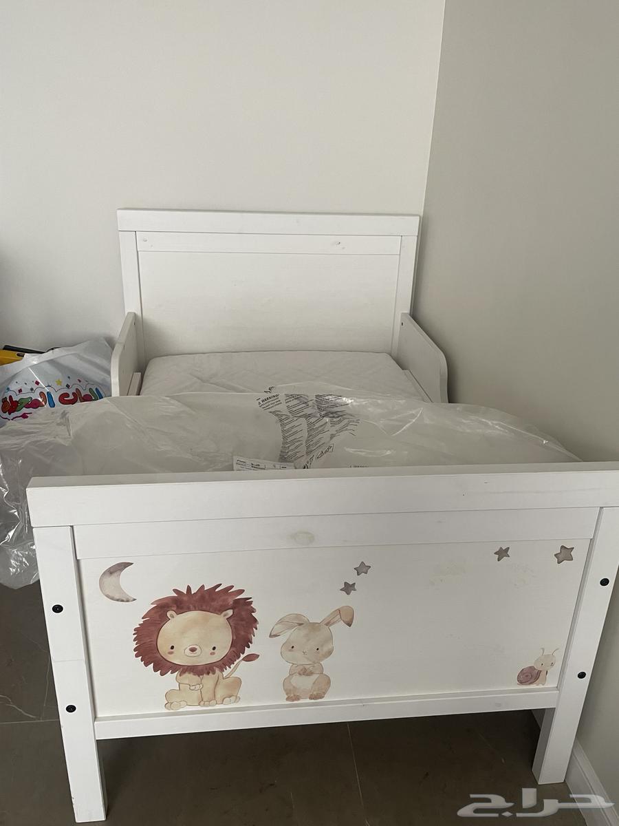 Very clean Centropoint baby bed64441759535105110