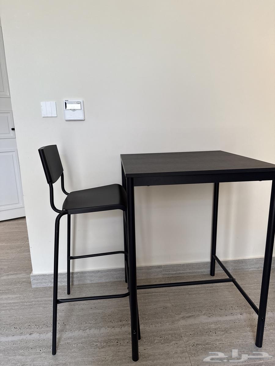 New IKEA dining table with two chairs (bar)64436521017091110