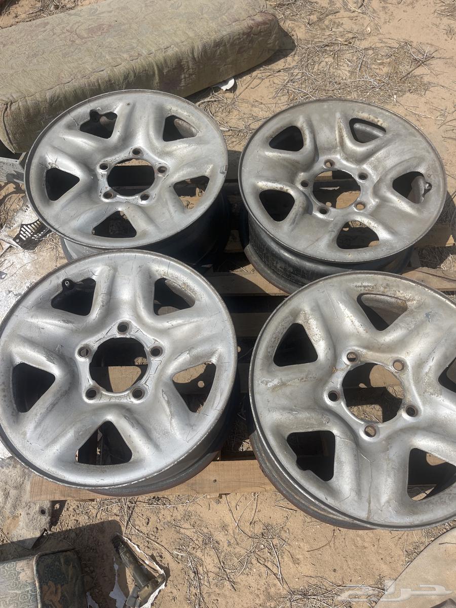 للبيع جنوط الاندكلوزر2011ستاندر مقاس17حك الوكاله64595465143809110