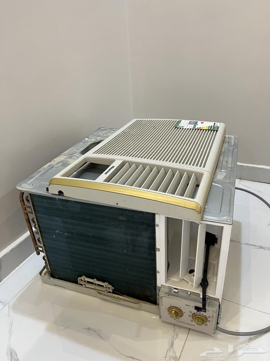 New window air conditioners, small fridge, and small screen64435670765185110