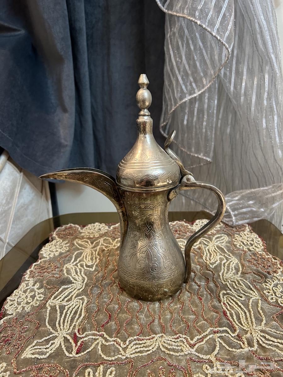 دلة نحاس اثرية64437234498307110