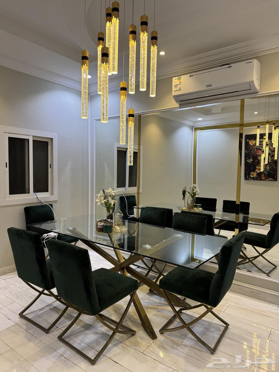 طاولة طعام للبيع64441377560450111