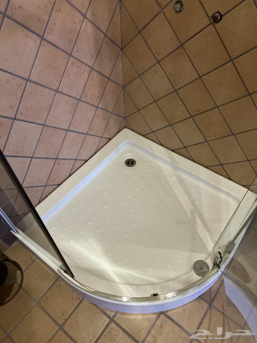 عدد 2 شاور واحد جديد وواحد مستعمل64437396074115114