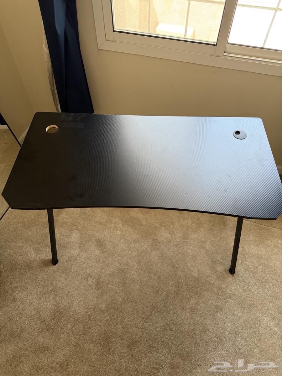 طاولة قيمنق64437139785217111