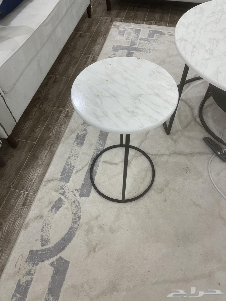 Furniture for sale, clean sofa and tables64437625478403112