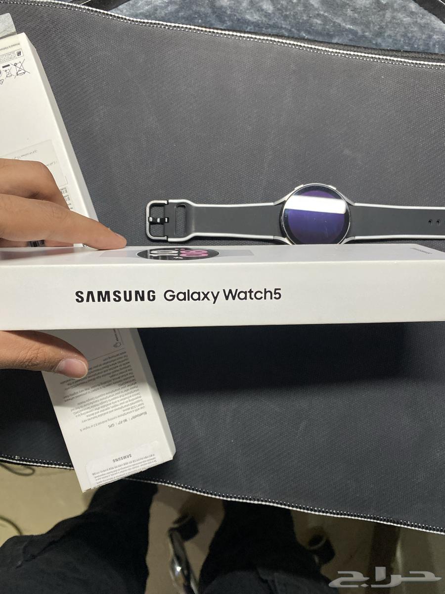 ساعة سامسونج الجيل 5 مقاس اشاشة 44يوجد بشاشة خدوش64440995200642111