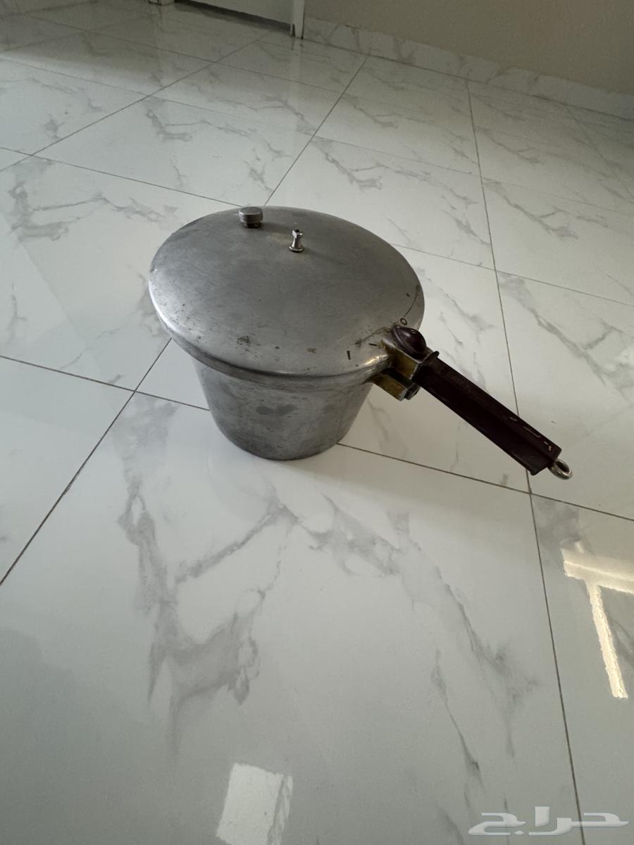 Urgently selling turbo pot, offers allowed64435849689729110