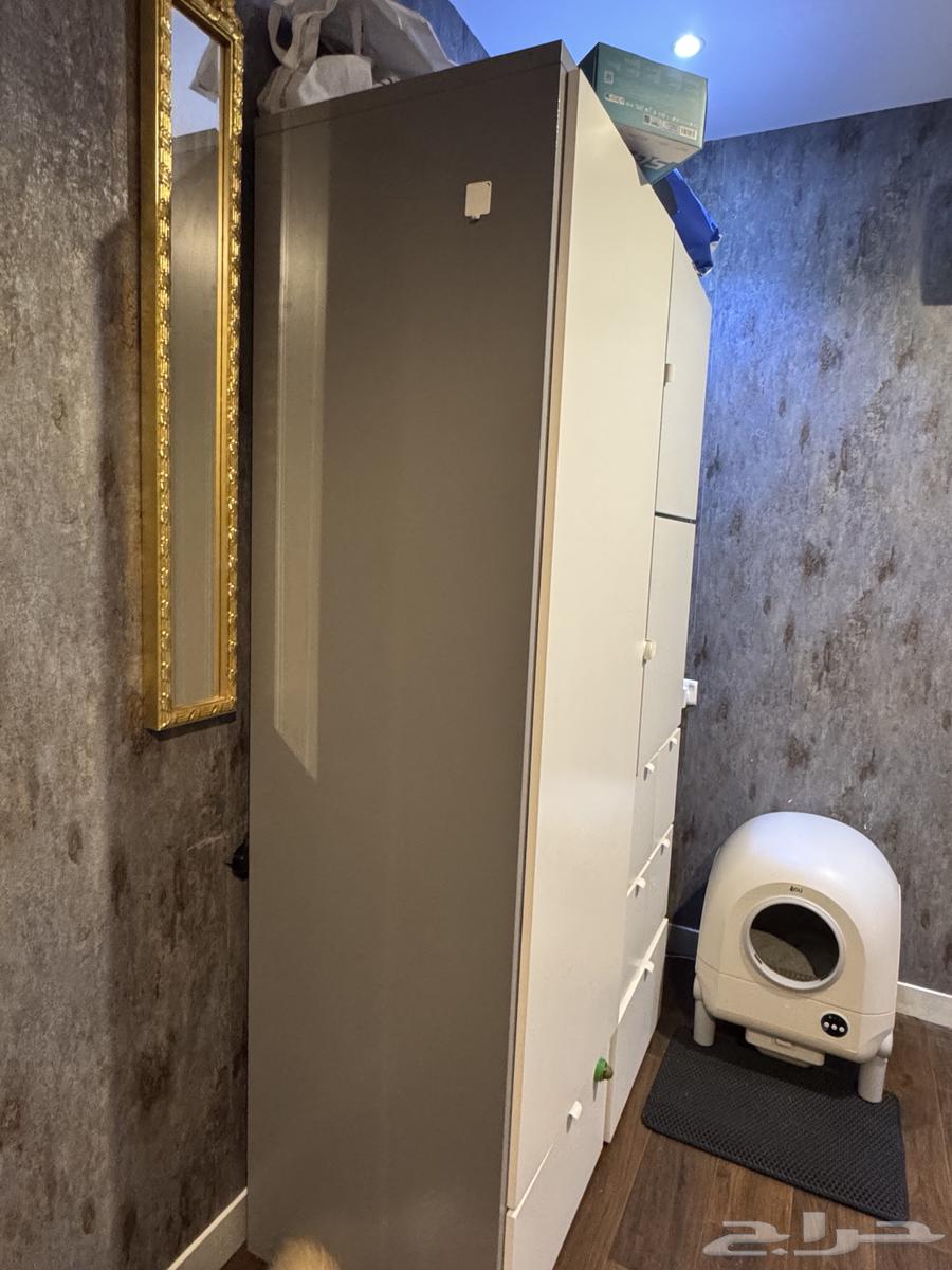 دولاب و سرير مستعمل من ايكيا ( تم بيع الدولاب)64440397311873111