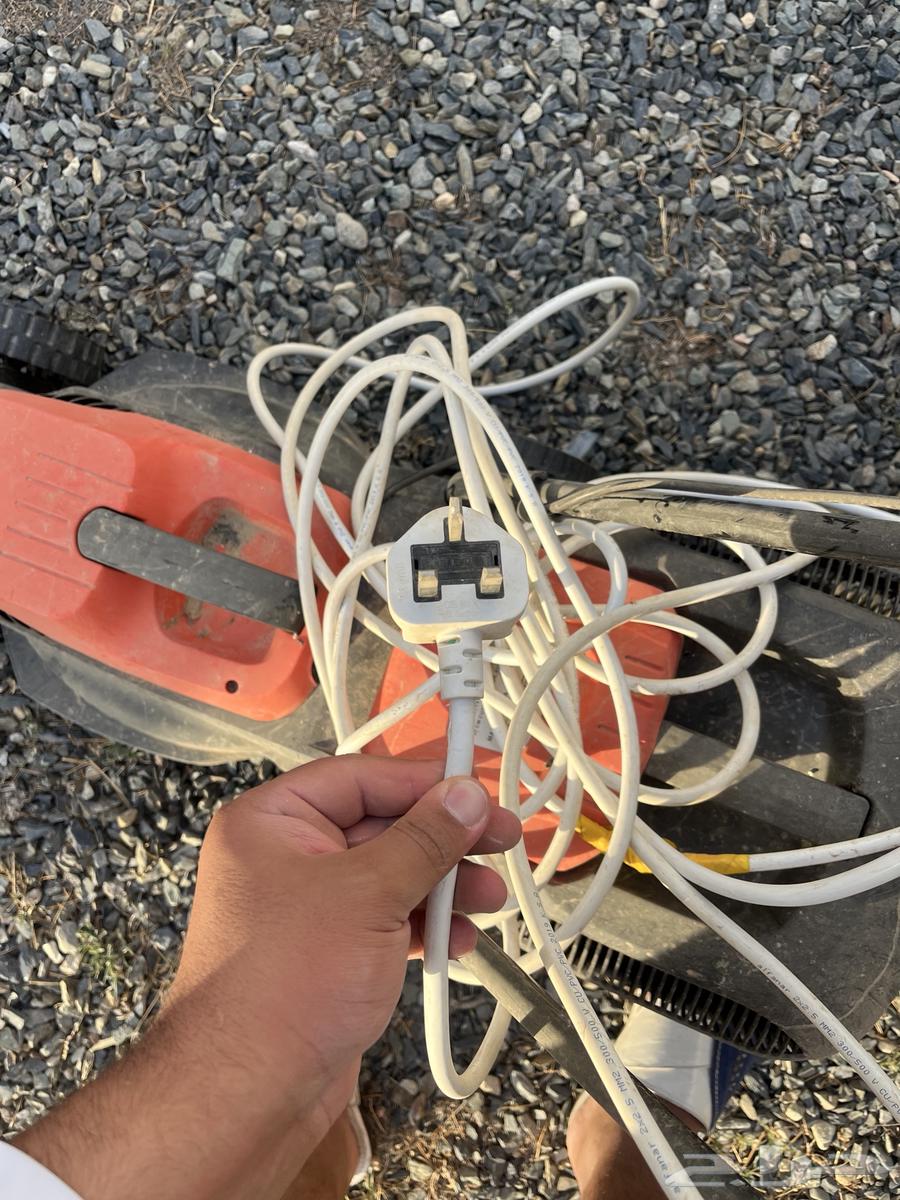 آلة جز العشب ( قص العشب )64439815978497112