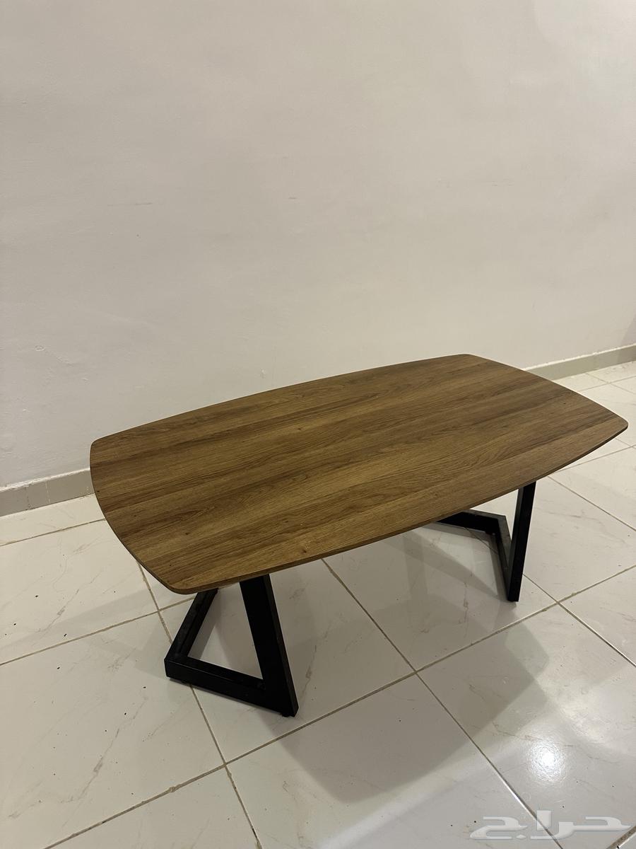 طاوله للبيع في الحرزات64439733161859110