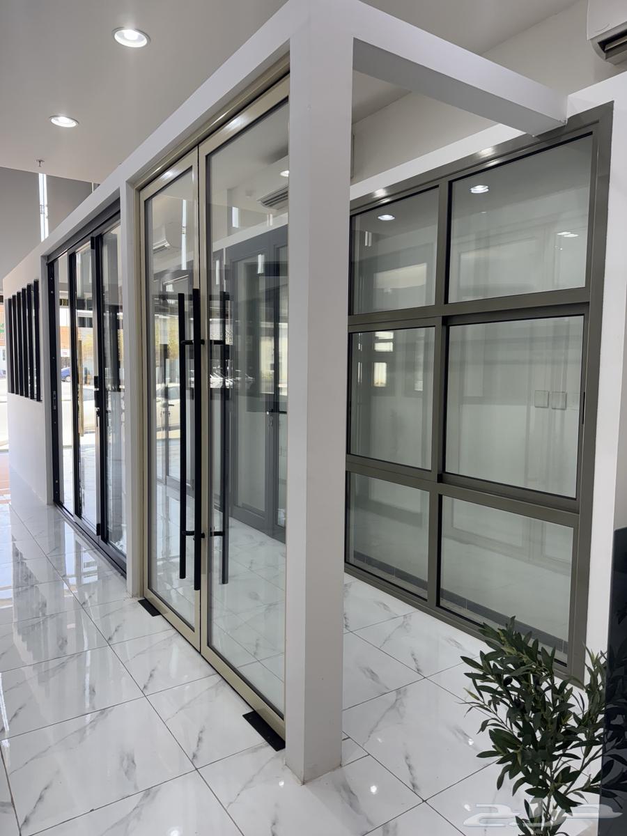 معرض المنيوم وزجاج للتقبيل64213908614787110