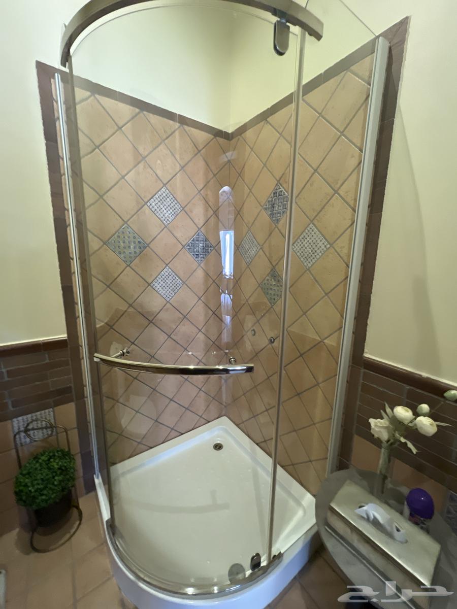 عدد 2 شاور واحد جديد وواحد مستعمل64437396074115113