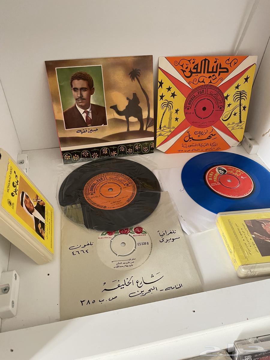 عدد 11 اسطوانه وكاترج وشريط للفنانين (تم البيع )64437746774273114