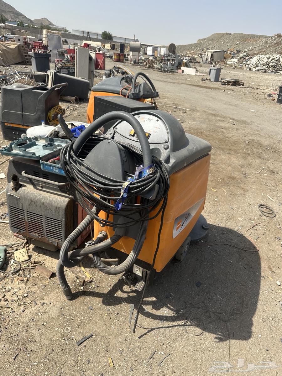 ماكينة تنظيف أرضيات صناعية64410566736386114