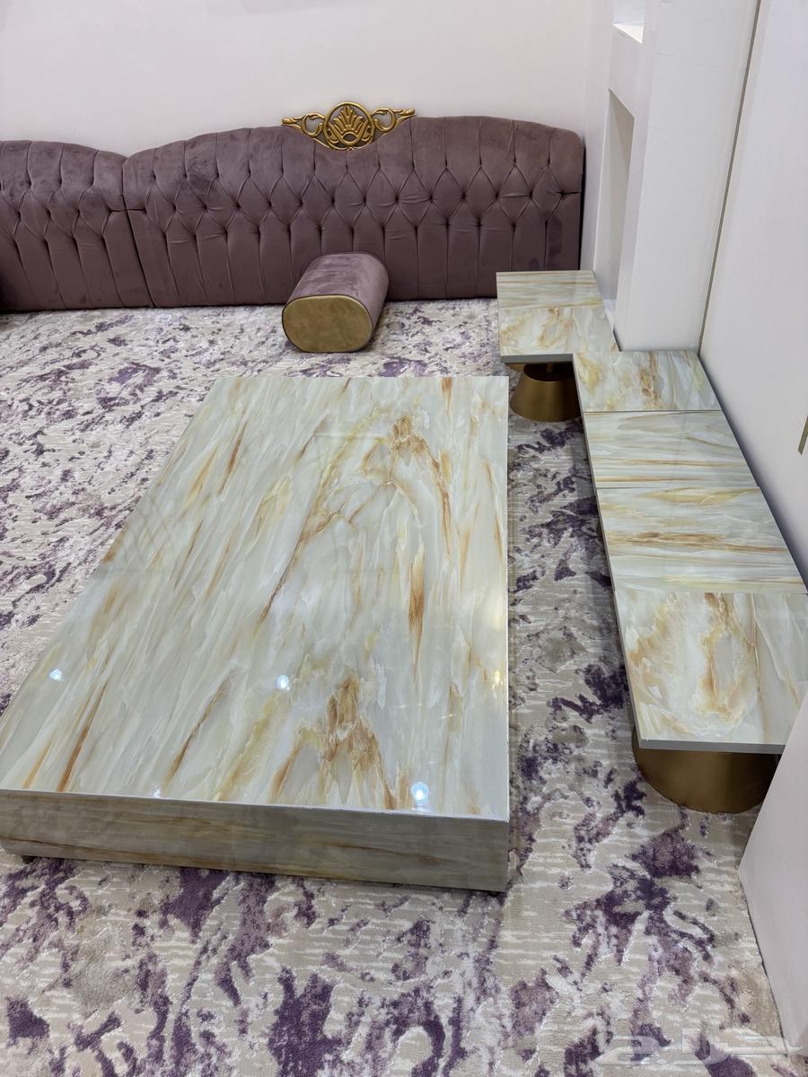 Semi-new 5x6 floor seating set with a large table and 6 small pieces64436119048067110