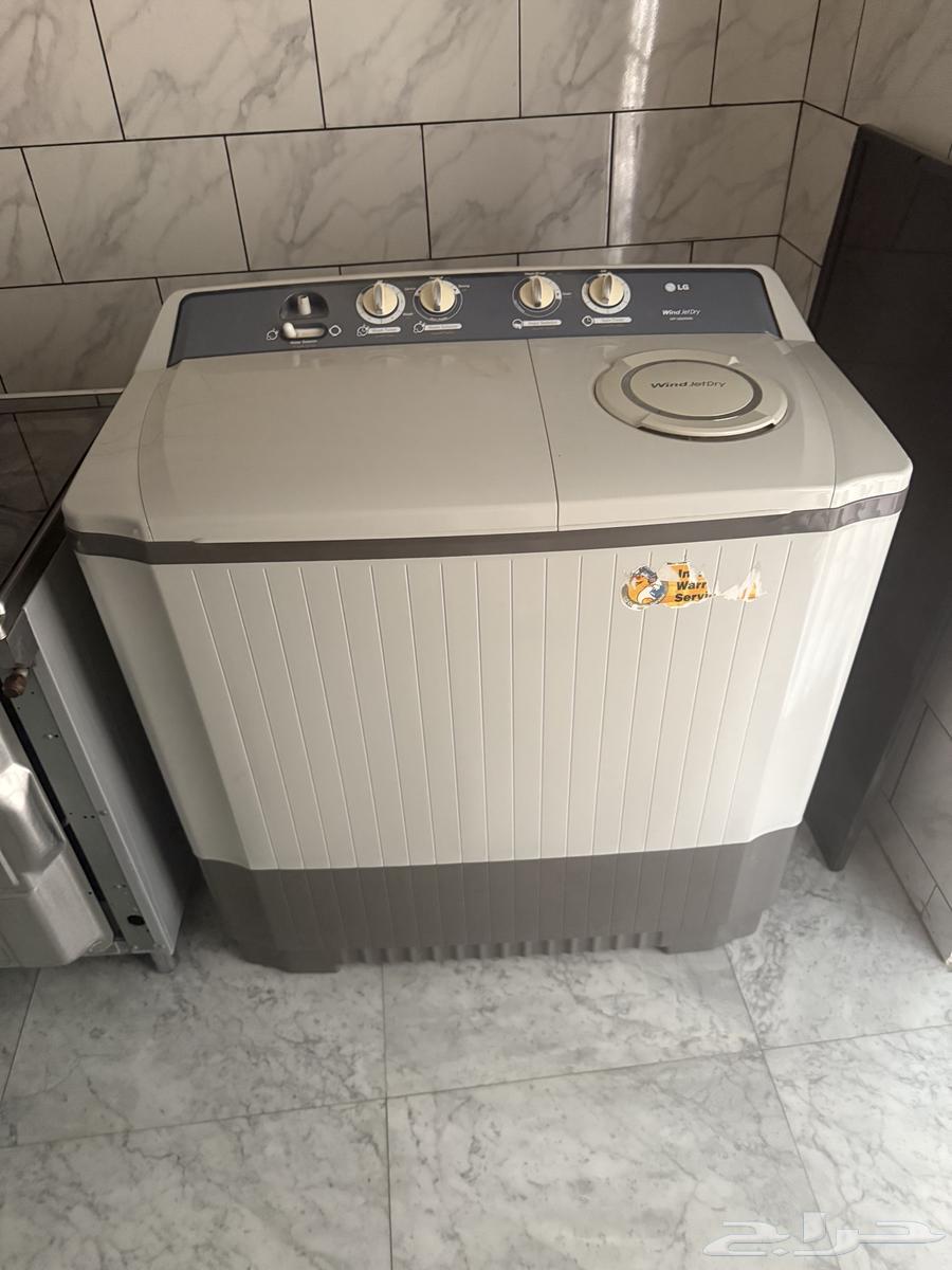 There is used furniture, almost new64439904239362111