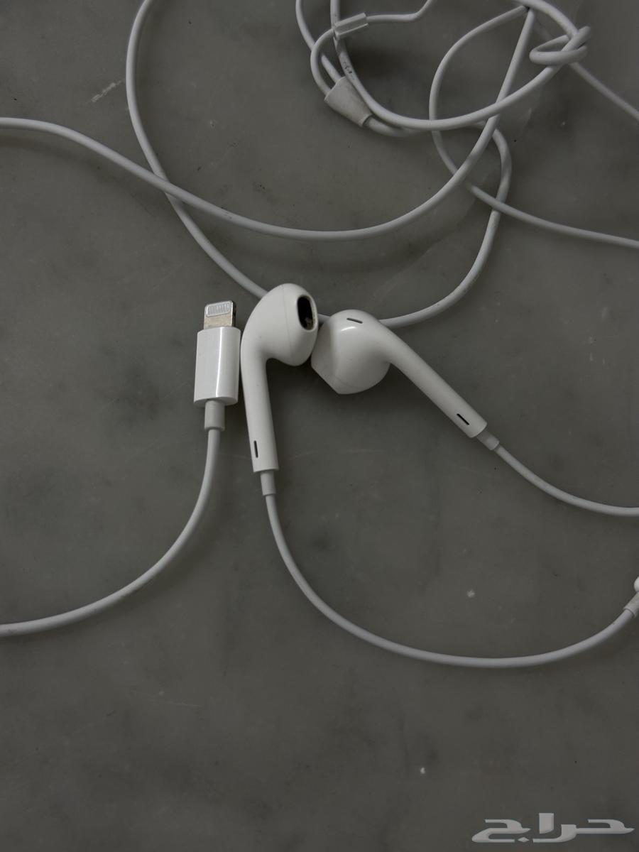 سماعه ابل سلك الاصليه64434387750403110