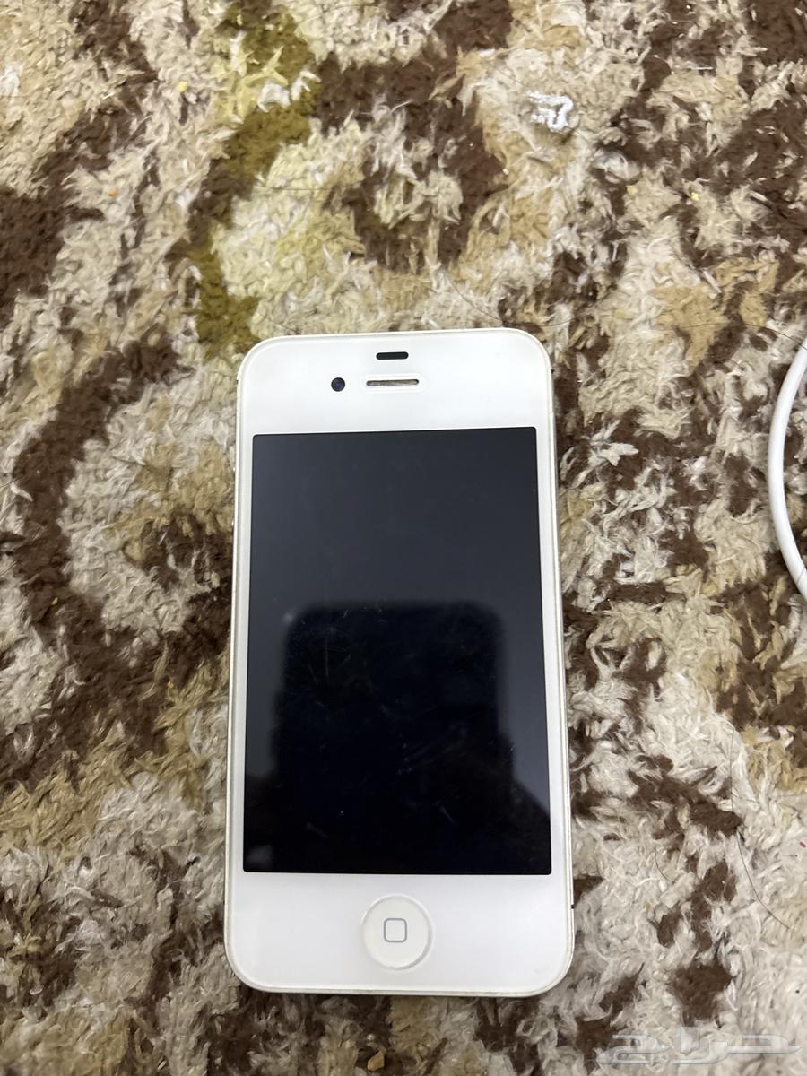 iPhone 464439932498178110