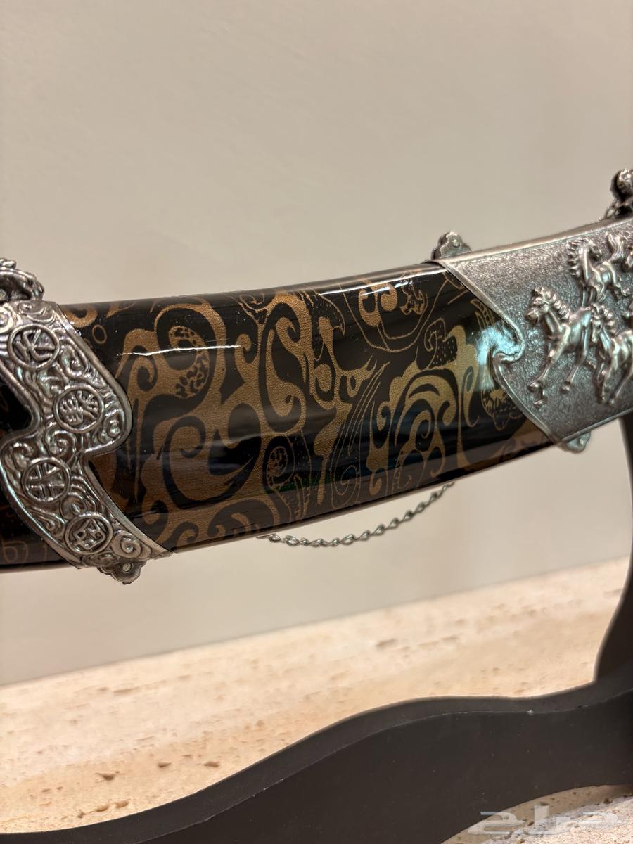 سيوف للبيع64436534422786111