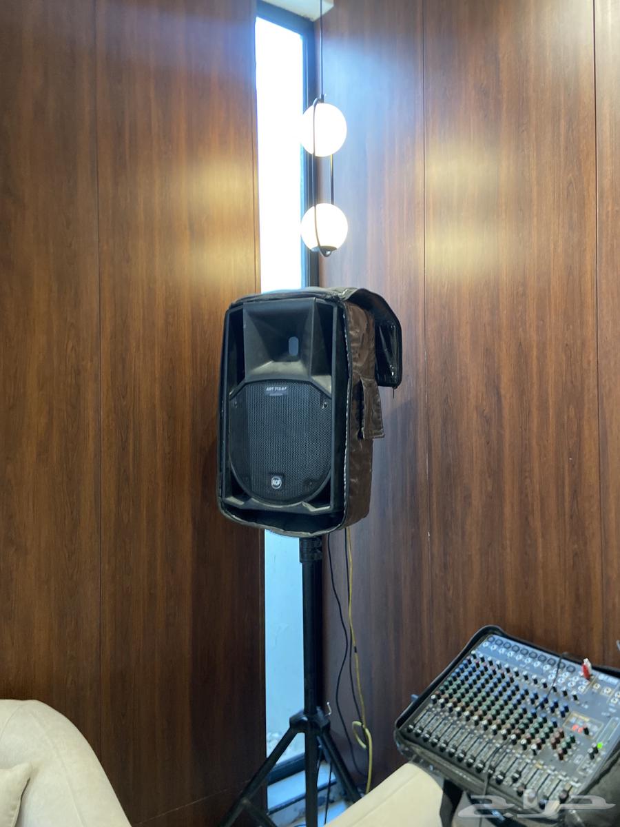 سماعتين rcf 1400 واط للايجار64438337865859111