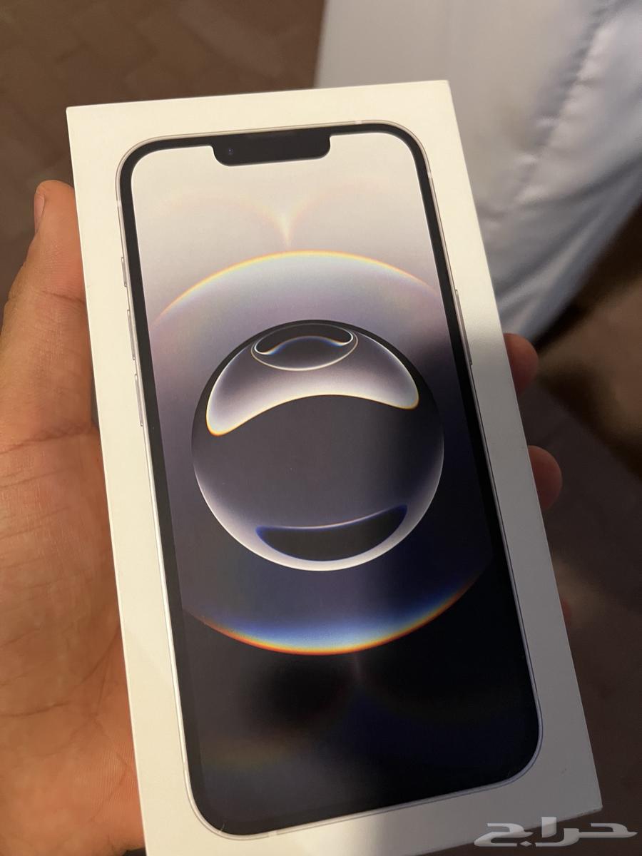 iPhone 16e64434809213058111