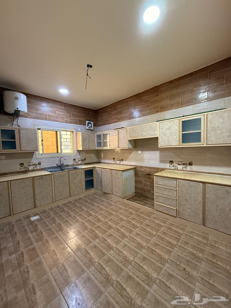 Apartments for sale, ownership in Al-Akhdar neighborhood, 5 years old64142377208577113