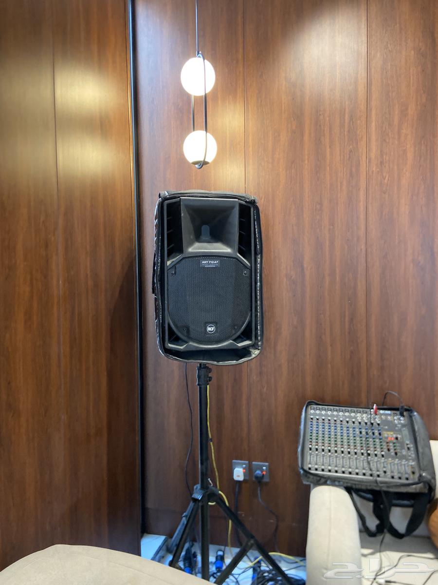 سماعتين rcf 1400 واط للايجار64438337865859110