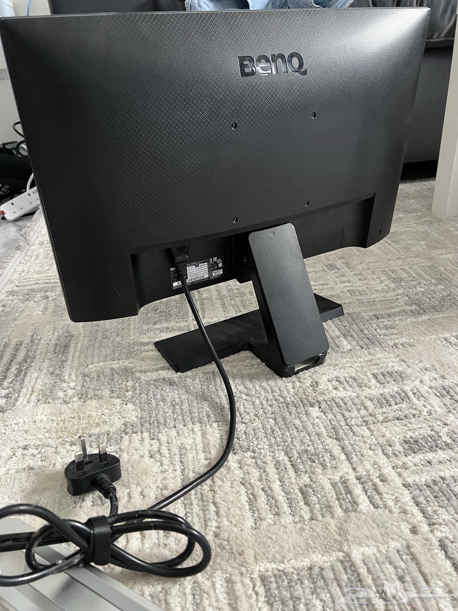 شاشة BenQ بحالة ممتازة 22 بوصة64437490580099111