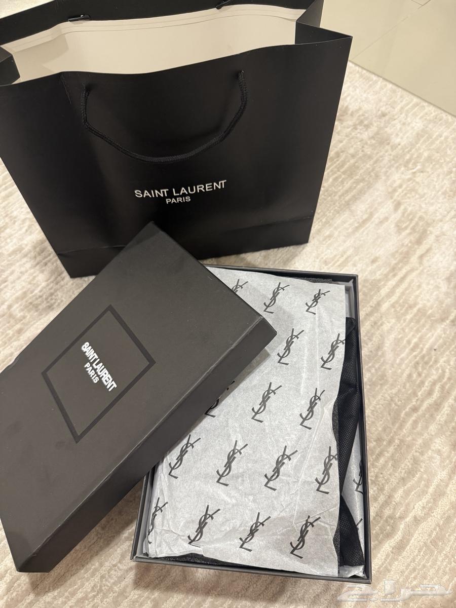 Saluran heels first class64441787171073112