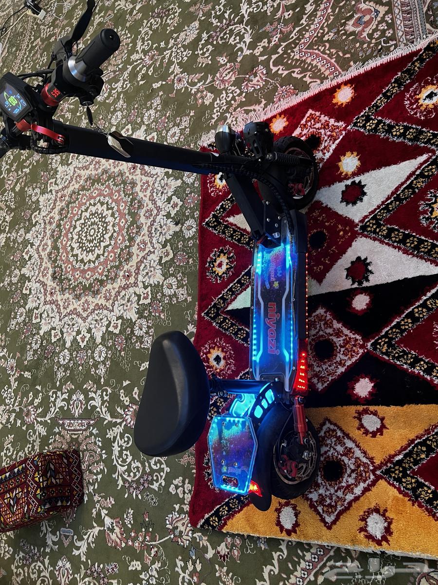 سكوتر الوحش شبه جديد حجم 100064439788658947113