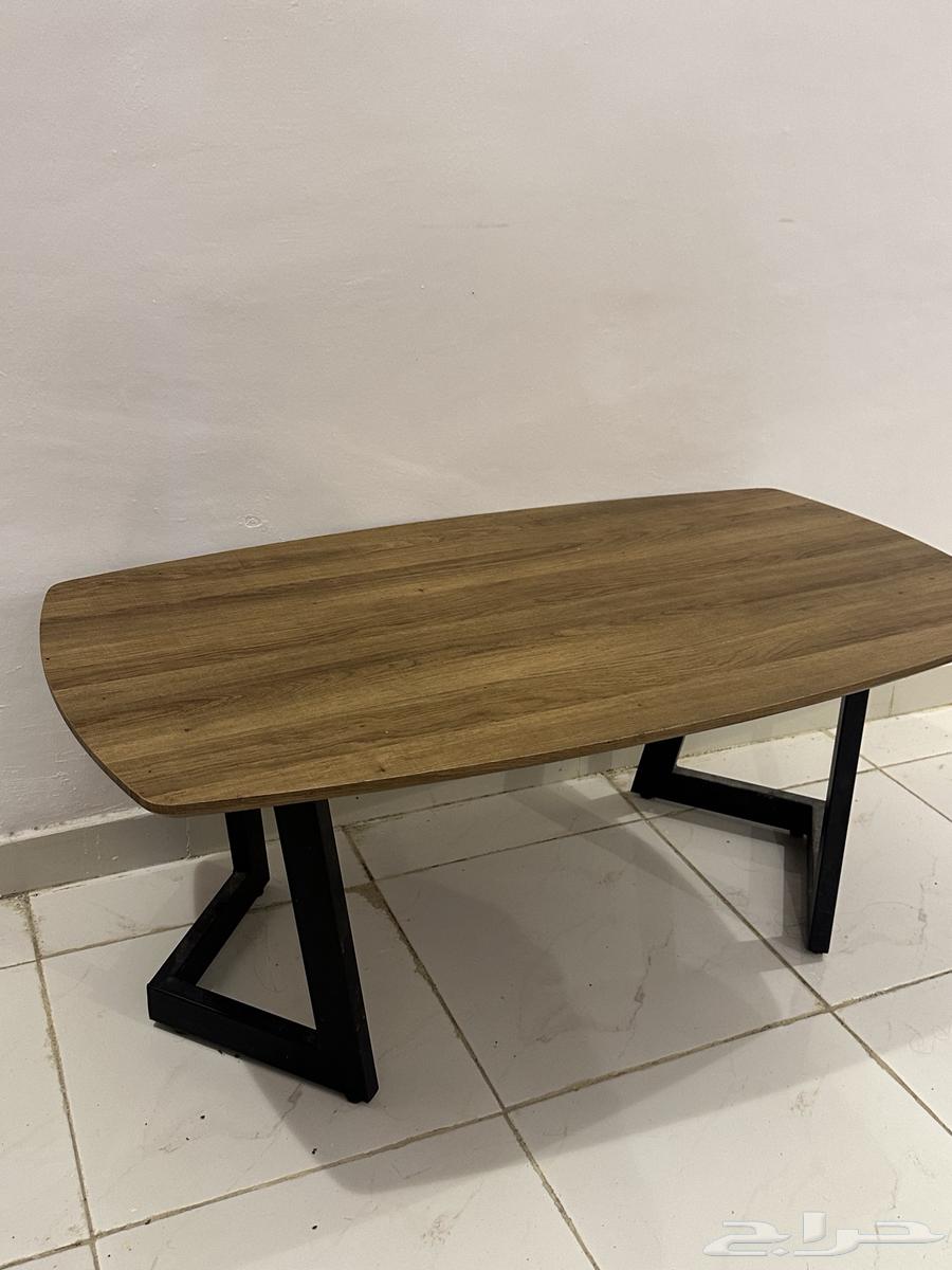 طاوله للبيع في الحرزات64439733161859113