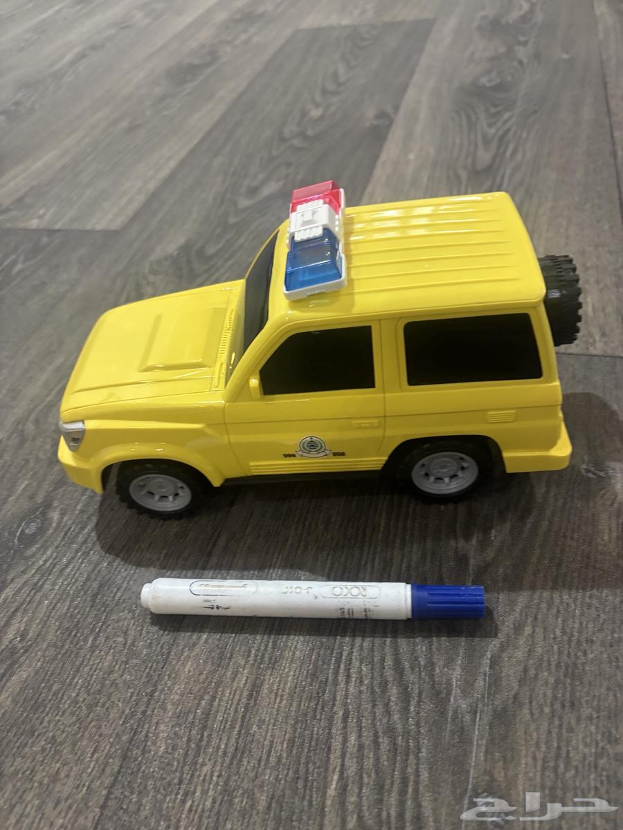 سيارة الدفاع المدني64434768459523110