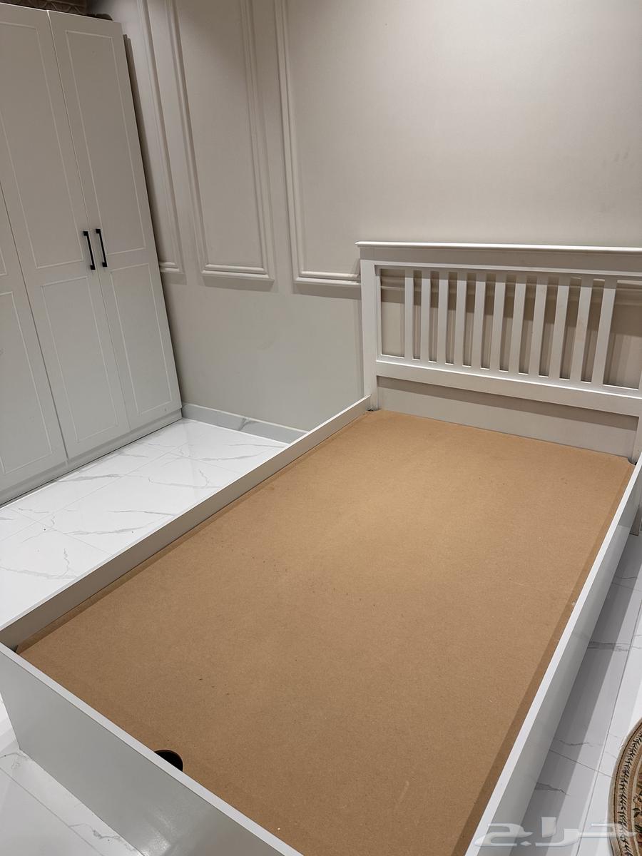 سرير ايكيا مع المرتبه64434782050433110