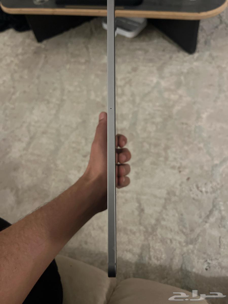 iPad Pro M2 12.9 inch 128GB with SIM slot, free of all defects64434646841089112